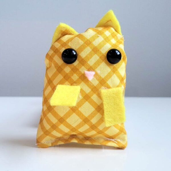 Cat Pocket Pet - Yellow Plaid