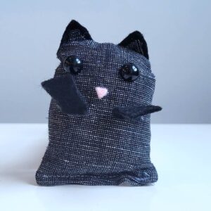 Cat Pocket Pet - Black Tweed