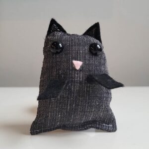 Cat Pocket Pet - Black Tweed