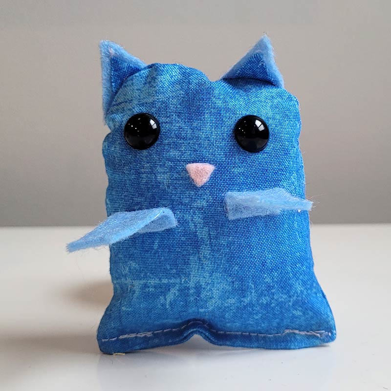 Cat Pocket Pet - Blueberry