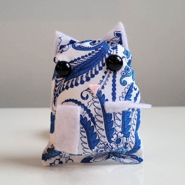 Cat Pocket Pet - Paisley