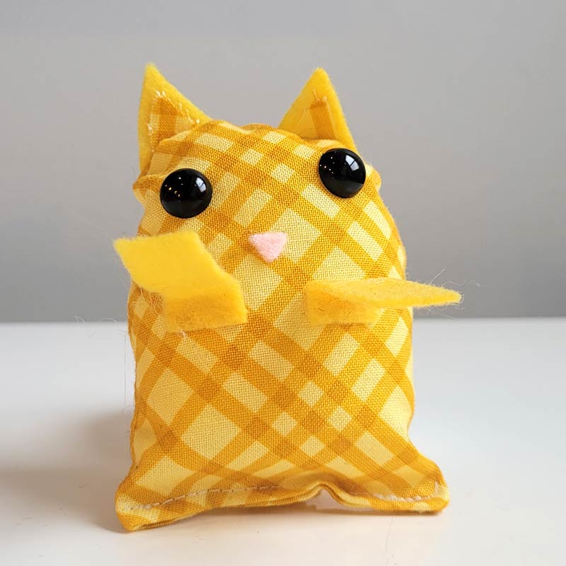 Cat Pocket Pet - Yellow Plaid