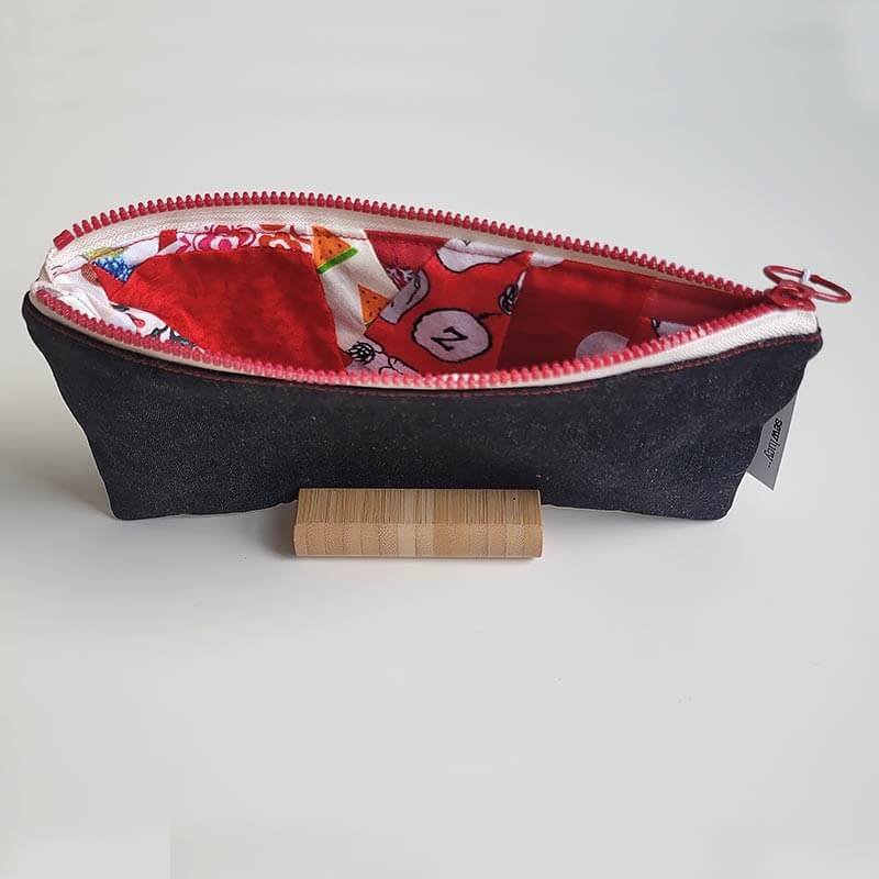 Scrappy Zipper Pouch – Red